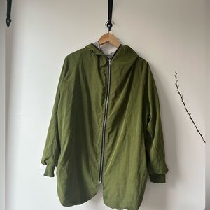 Women’s olive green zip up spring light weight linef jacket with hood